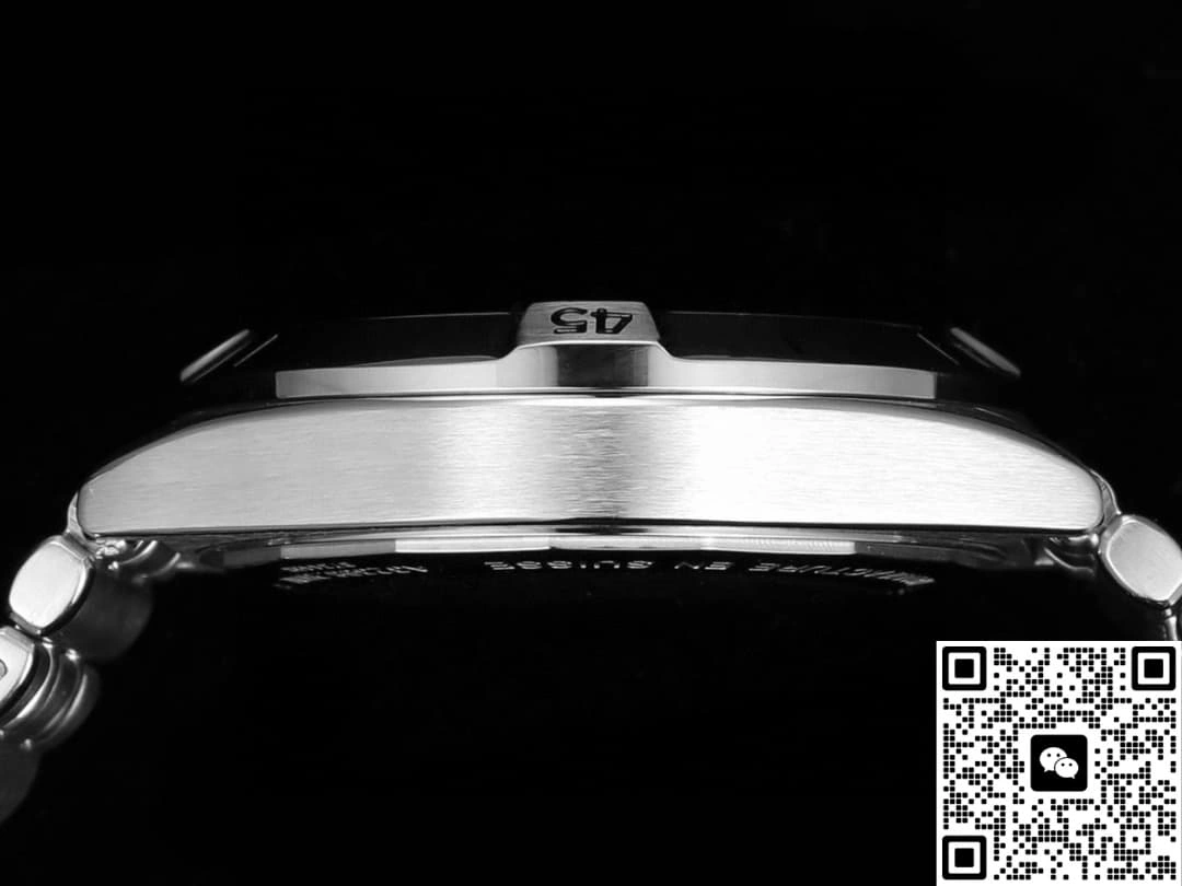 BLS Factory Breitling A323981C1C1A1 1:1 Best Edition Replica Watch
