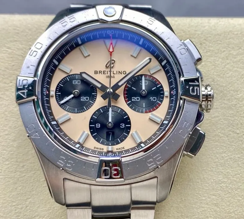 BLS Factory Breitling Avenger AB0147101A1A1 1:1 Best Edition Replica Watch