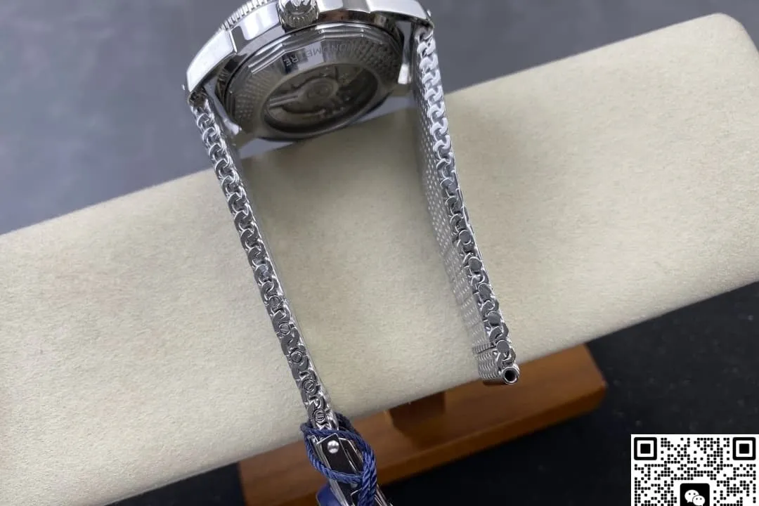 BLS Factory Breitling Superocean AB3111161C1A1 1:1 Best Edition Replica Watch