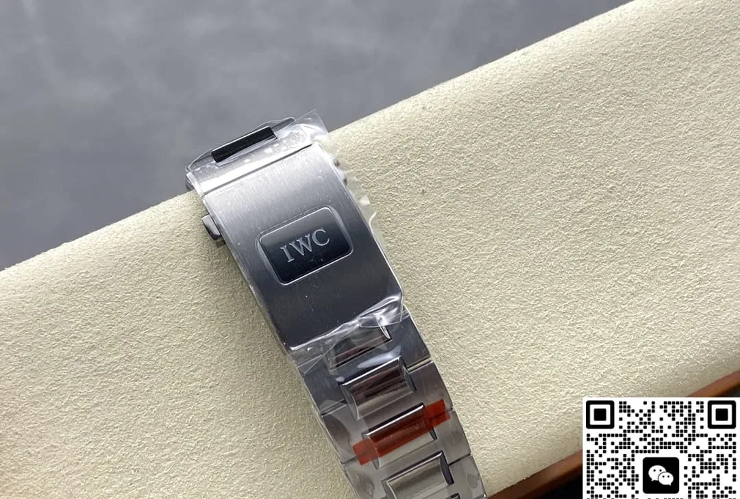 BLS Factory IWC Pilot IW388307 1:1 Best Edition Replica Watch