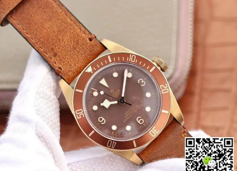 Tudor Heritage Black Bay Bronze 79250B XF Factory 1:1 Best Edition Replica Watch Swiss ETA 2824 Brown Dial
