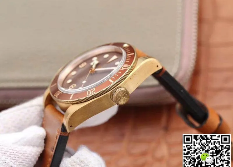 Tudor Heritage Black Bay Bronze 79250B XF Factory 1:1 Best Edition Replica Watch Swiss ETA 2824 Brown Dial