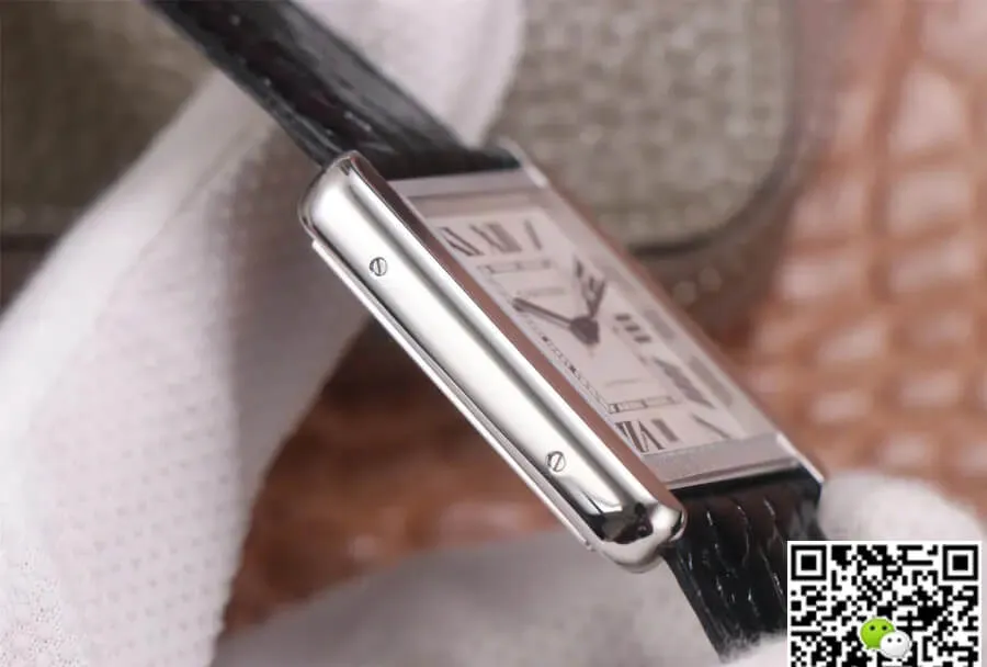 Cartier Tank WSTA0029 V9 Factory 1:1 Best Edition Replica Watch Black Strap