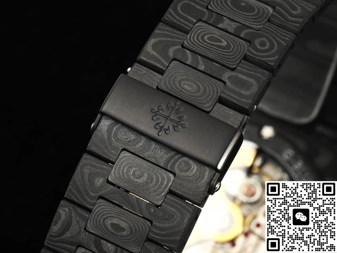 DIW Factory Patek Philippe 5711 Date display 1:1 Best Edition Replica Watch
