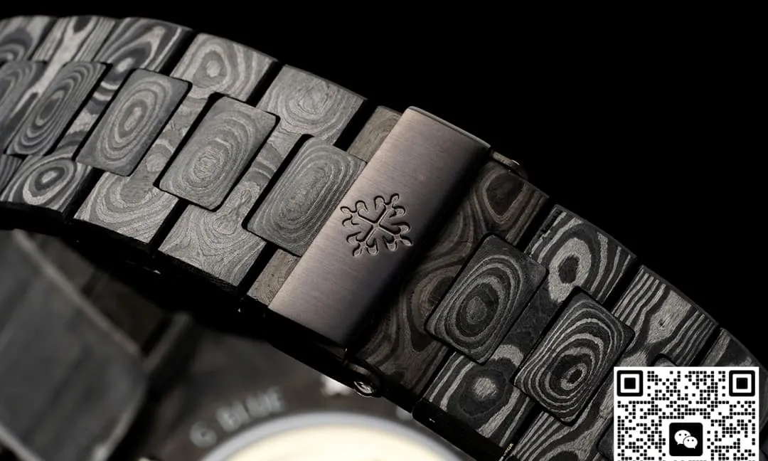 DIW Factory Patek Philippe 5711 Gradient Blue 1:1 Best Edition Replica Watch