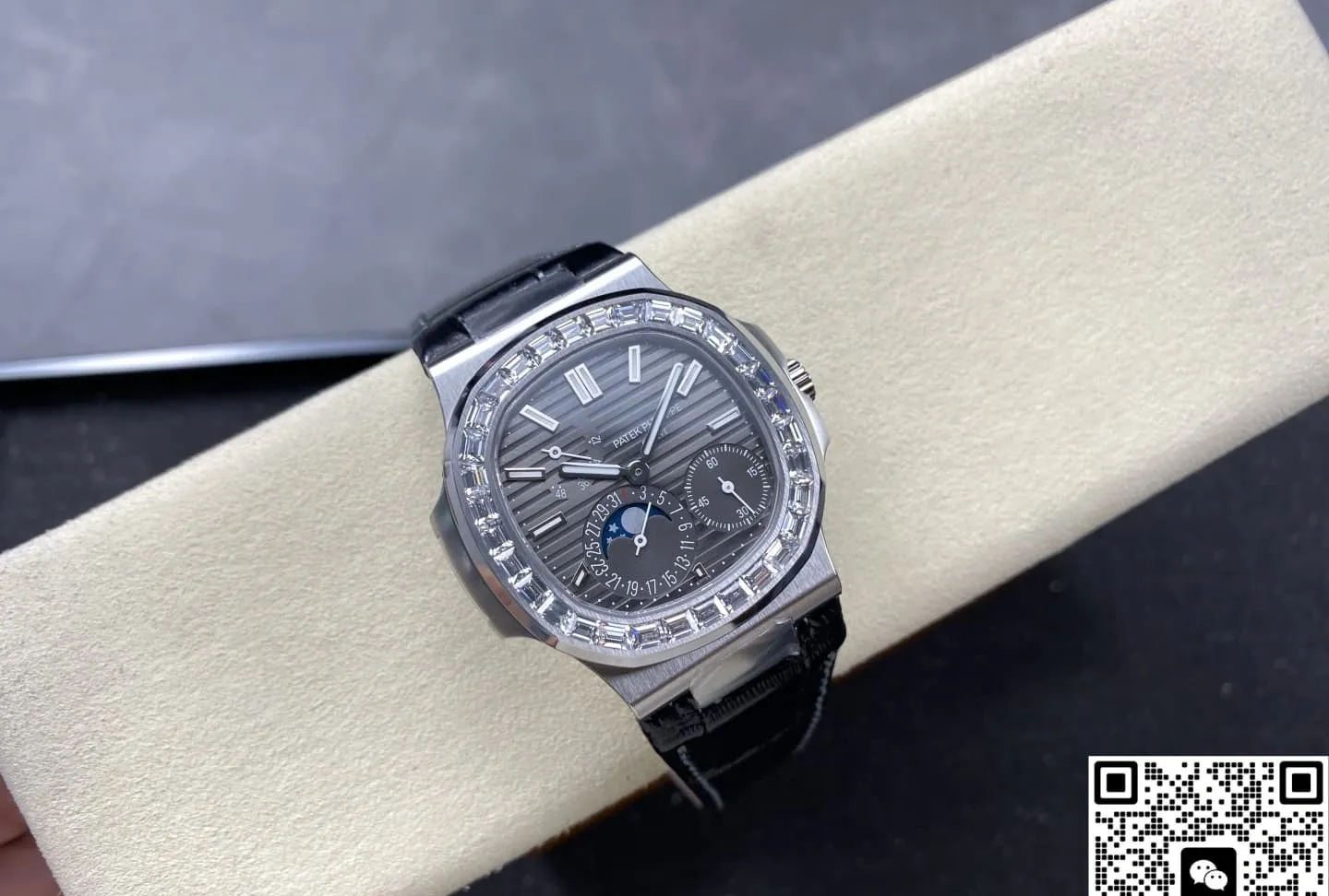 PPF Factory Patek Philippe Nautilus 5712 Diamond bezel 1:1 Best Edition Replica Watch