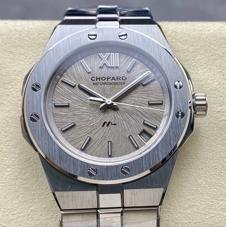 GH Factory Chopard Snow Mountain Pride 298600-3005 1:1 Best Edition Replica Watch