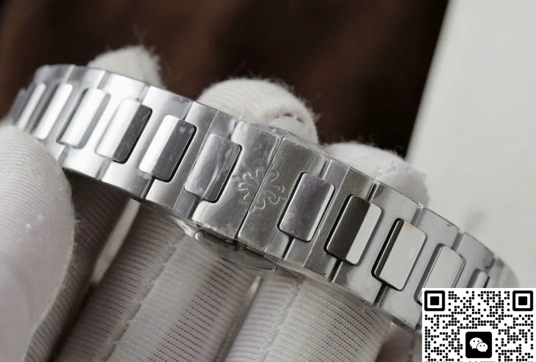 GR Factory Patek Philippe 7010R stainless steel 1:1 Best Edition Replica Watch