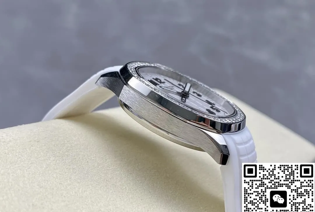GR Factory Patek Philippe AQUANAUT 5267 200A-020 1:1 Best Edition Replica Watch