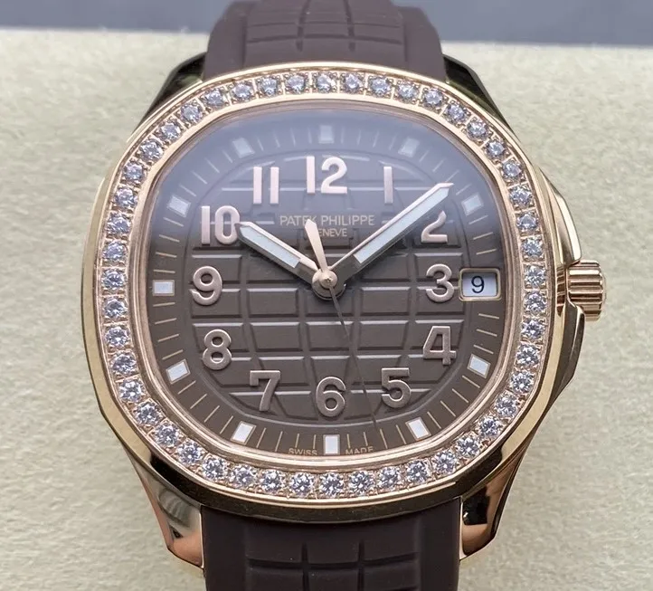 GR Factory Patek Philippe AQUANAUT 5268 200R-010 1:1 Best Edition Replica Watch