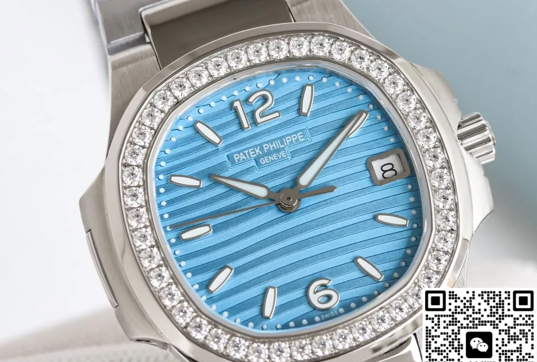GR Factory Patek Philippe Nautilus 7010-1G-013 1:1 Best Edition Replica Watch