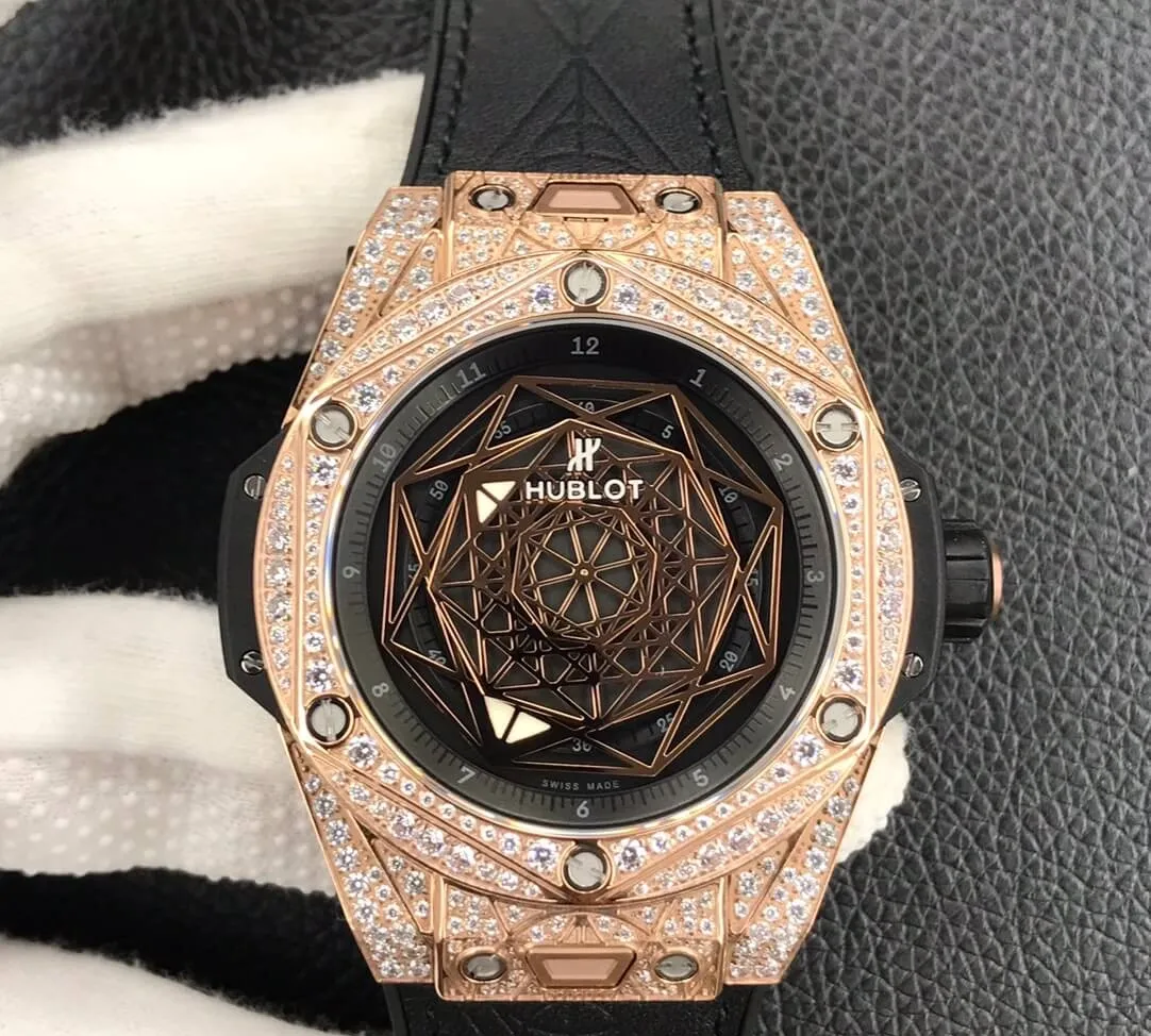 Hublot Big Bang WWF Factory 1:1 Best Edition Replica Watch Black Dial