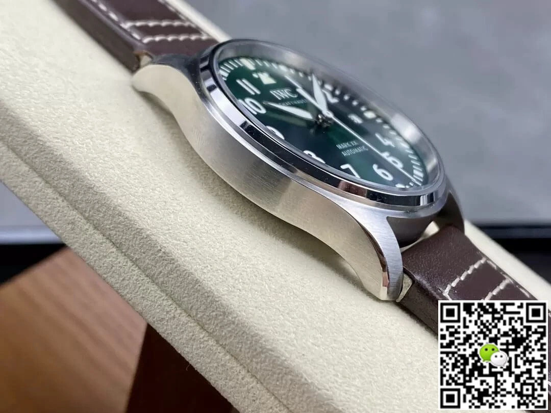 IWC Pilot IW328205 M+ Factory 1:1 Best Edition Replica Watch Brown Dial