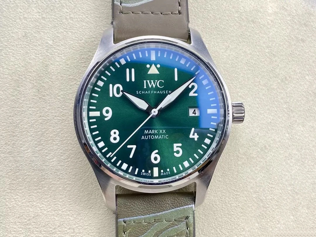 IWC Pilot IW328205 M+ Factory 1:1 Best Edition Replica Watch Stainless Steel Bezel