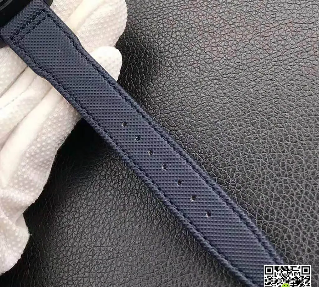 IWC Pilot IW389008 ZF Factory 1:1 Best Edition Replica Watch Blue Strap