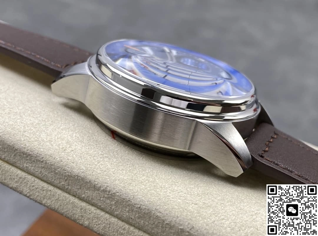KR Factory Jaeger-LeCoultre Polaris 9028480 1:1 Best Edition Replica Watch