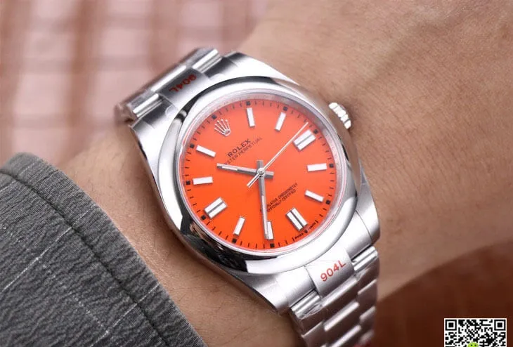 Rolex Oyster Perpetual M124300-0007 EW Factory 1:1 Best Edition Replica Watch 904L Stainless Steel Strap