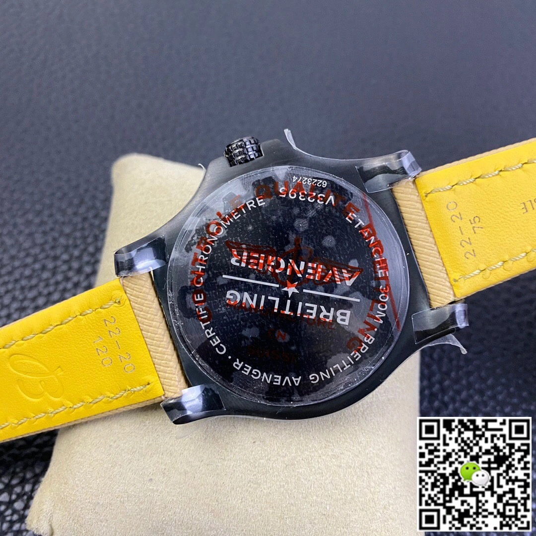 Breitling Avenger GMT 45 V32395101B1X1 GF Factory 1:1 Best Edition Replica Watch Black Titanium Case
