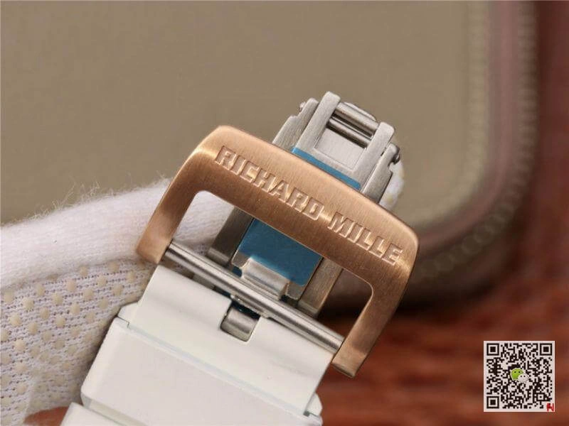 Richard Mille RM011 KV Factory 1:1 Best Edition Replica Watch Swiss ETA7750 Red Hour Mark