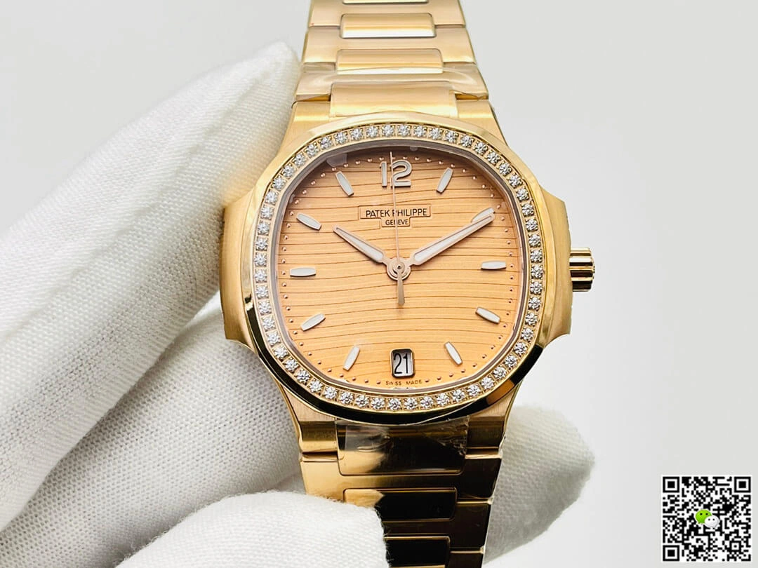 Patek Philippe Nautilus Ladies 7118 1200R-010 3K Factory 1:1 Best Edition Replica Watch Gold Dial