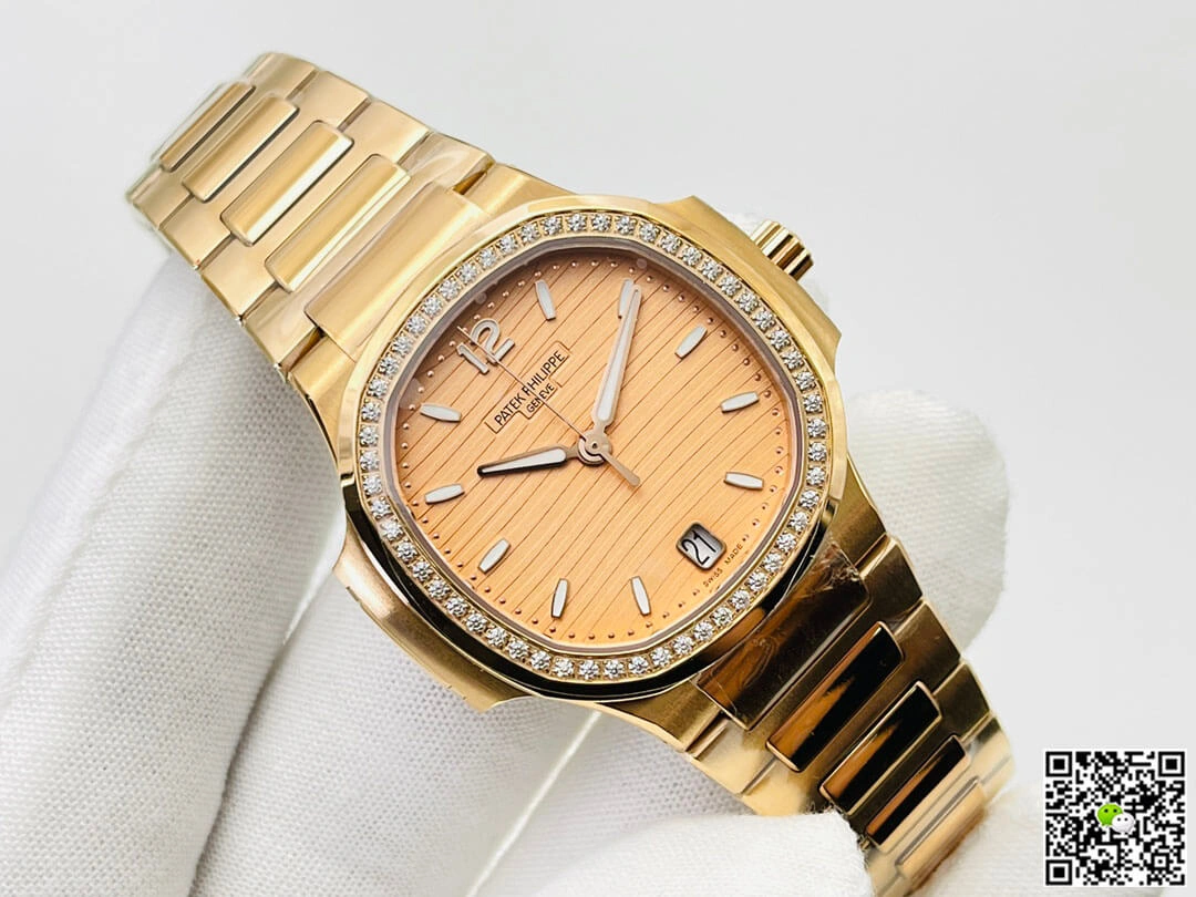 Patek Philippe Nautilus Ladies 7118 1200R-010 3K Factory 1:1 Best Edition Replica Watch Gold Dial