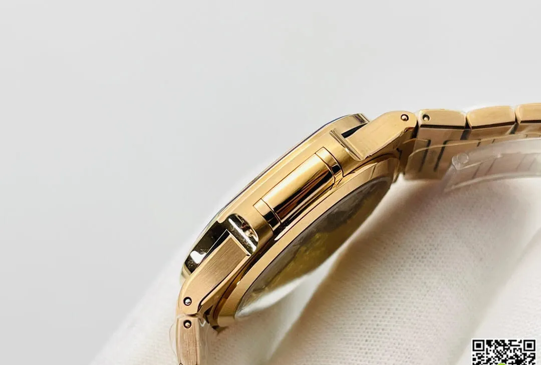 Patek Philippe Nautilus Ladies 7118 1200R-010 3K Factory 1:1 Best Edition Replica Watch Gold Dial