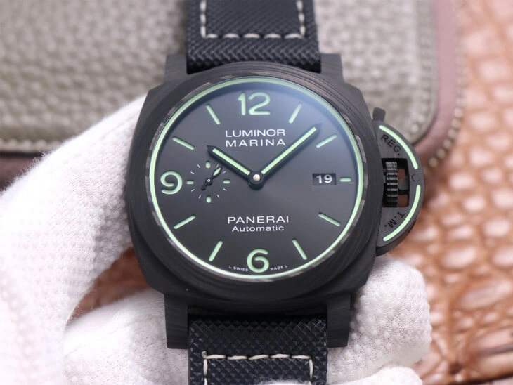Panerai Luminor PAM1118 VS Factory 1:1 Best Edition Replica Watch Black Strap