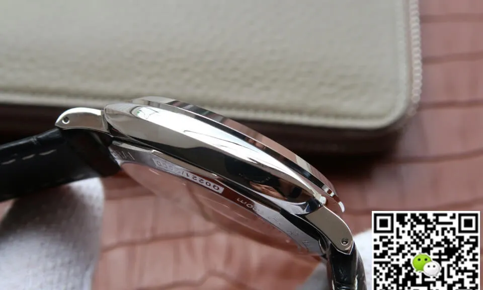 Panerai Radiomir PAM00572 VS Factory 1:1 Best Edition Replica Watch Black Strap