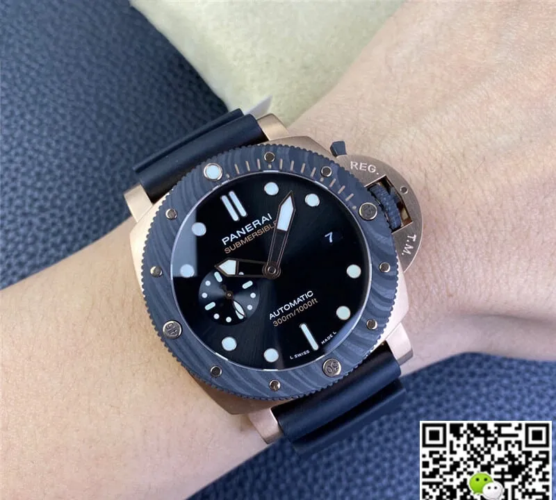SBF Panerai Submersible PAM01070 VS Factory 1:1 Best Edition Replica Watch Blue Bezel