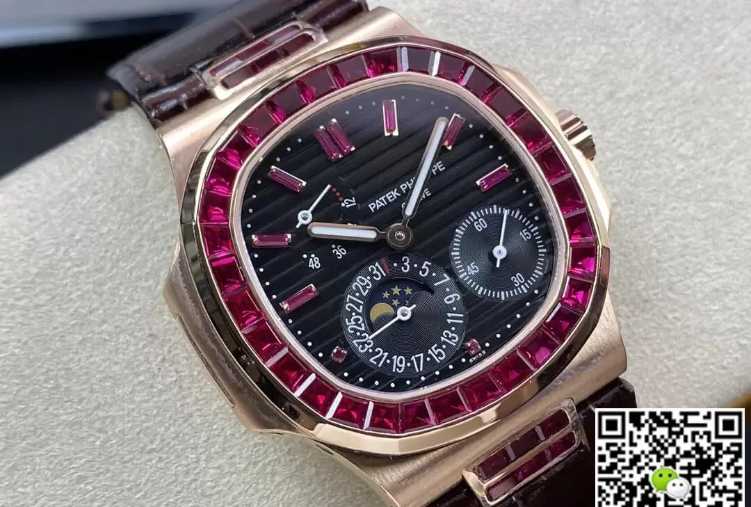 Patek Philippe Nautilus 5724 GR Factory 1:1 Best Edition Replica Watch Black Dial
