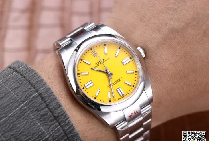 Rolex Oyster Perpetual M124300-0004 41MM EW Factory 1:1 Best Edition Replica Watch Yellow Dial