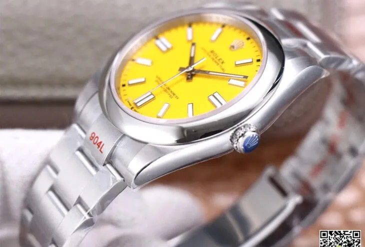 Rolex Oyster Perpetual M124300-0004 41MM EW Factory 1:1 Best Edition Replica Watch Yellow Dial