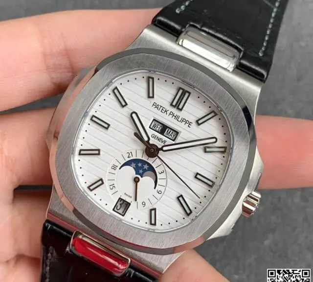 Patek Philippe Nautilus 5726 1A-010 GR Factory 1:1 Best Edition Replica Watch White Dial