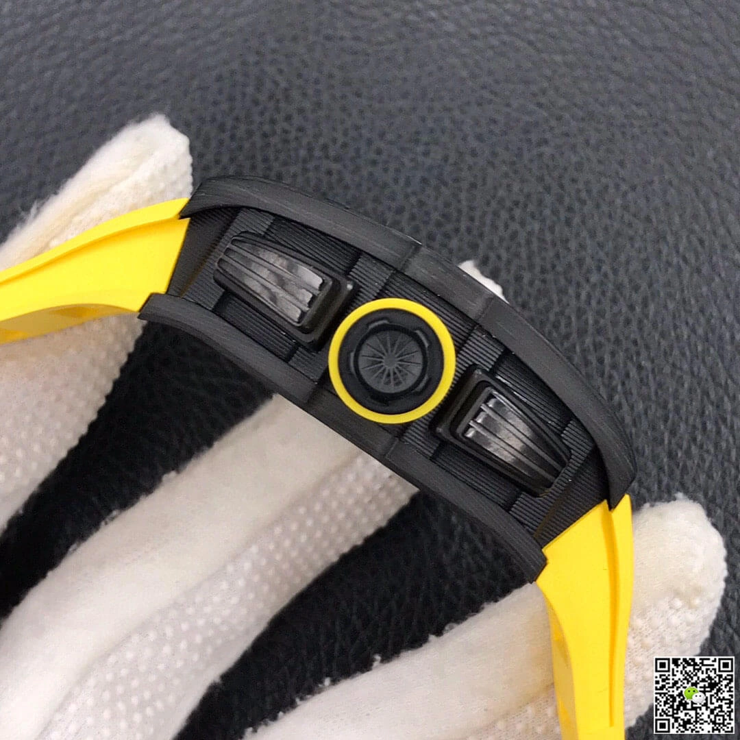 Richard Mille RM-011 KV Factory 1:1 Best Edition Replica Watch Carbon Fiber