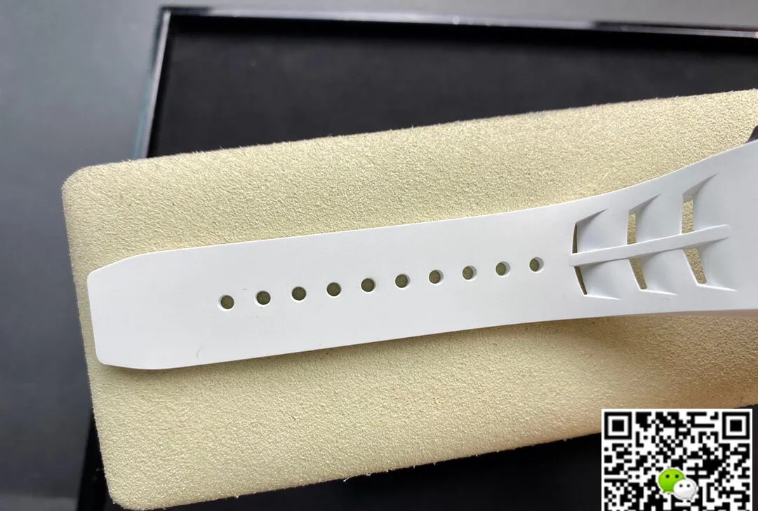 Richard Mille RM011-03 KV Factory 1:1 Best Edition Replica Watch White Strap