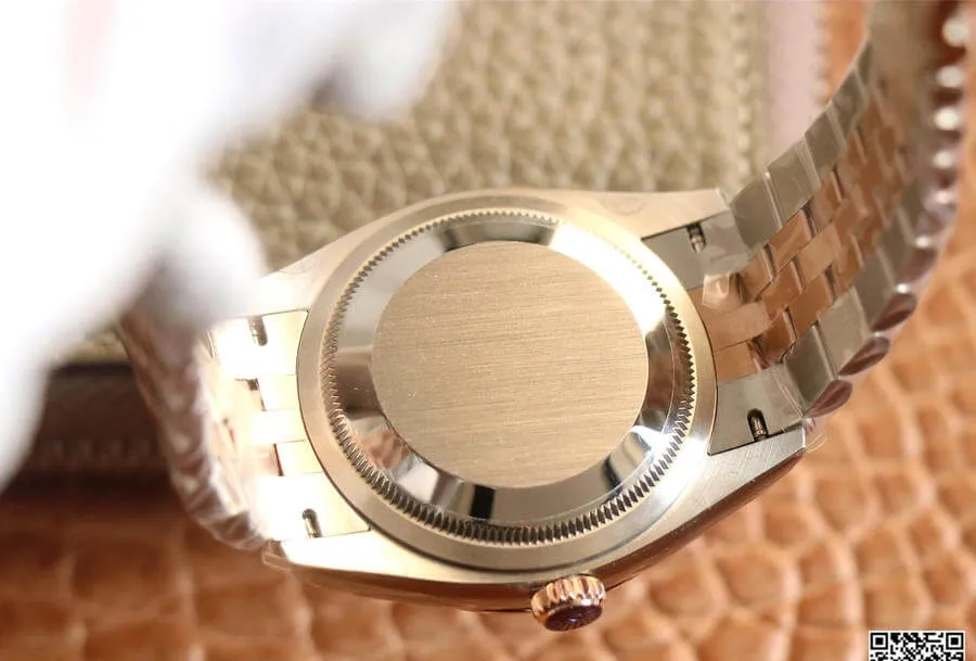 Rolex Datejust M126231-0027 EW Factory 1:1 Best Edition Replica Watch Gold Bezel