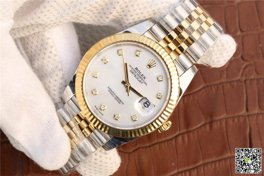 Rolex Datejust M126333-0018 EW Factory 1:1 Best Edition Replica Watch Gold Bezel