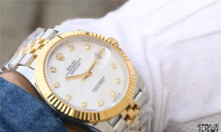 Rolex Datejust M126333-0018 EW Factory 1:1 Best Edition Replica Watch Gold Bezel