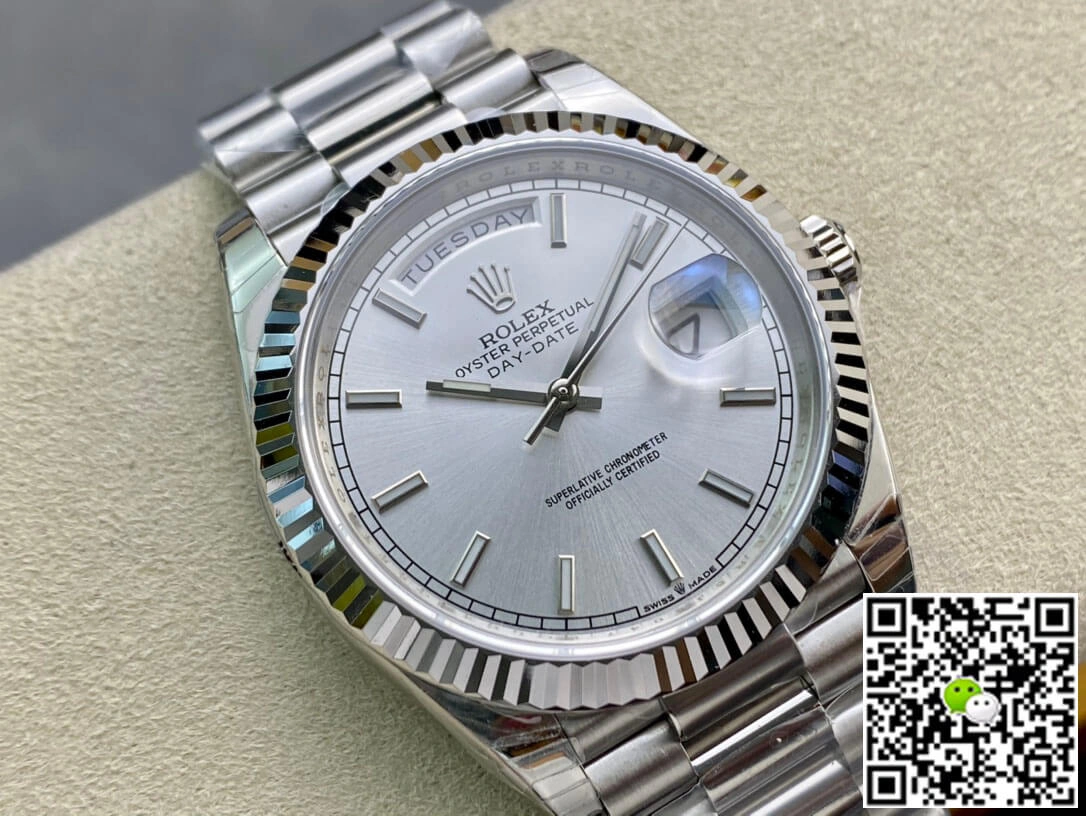 Rolex Day Date 40MM EW Factory 1:1 Best Edition Replica Watch Silver Strap