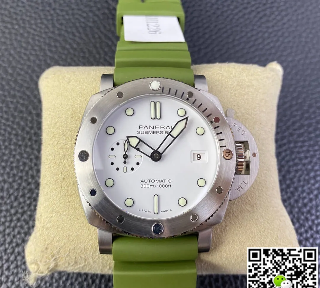 SBF Panerai Submersible PAM01226 VS Factory 1:1 Best Edition Replica Watch Green Rubber Strap
