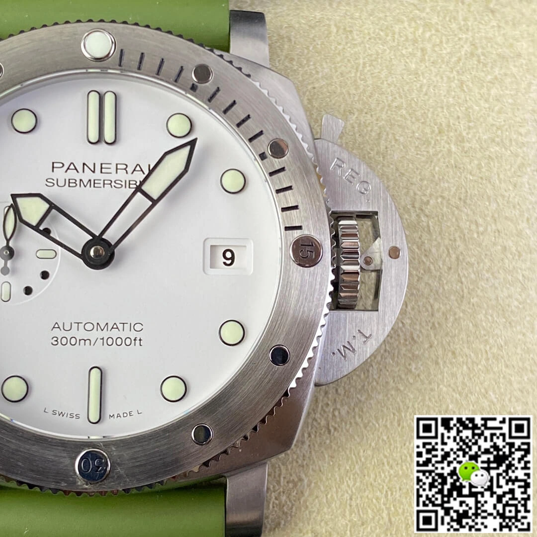 SBF Panerai Submersible PAM01226 VS Factory 1:1 Best Edition Replica Watch Green Rubber Strap