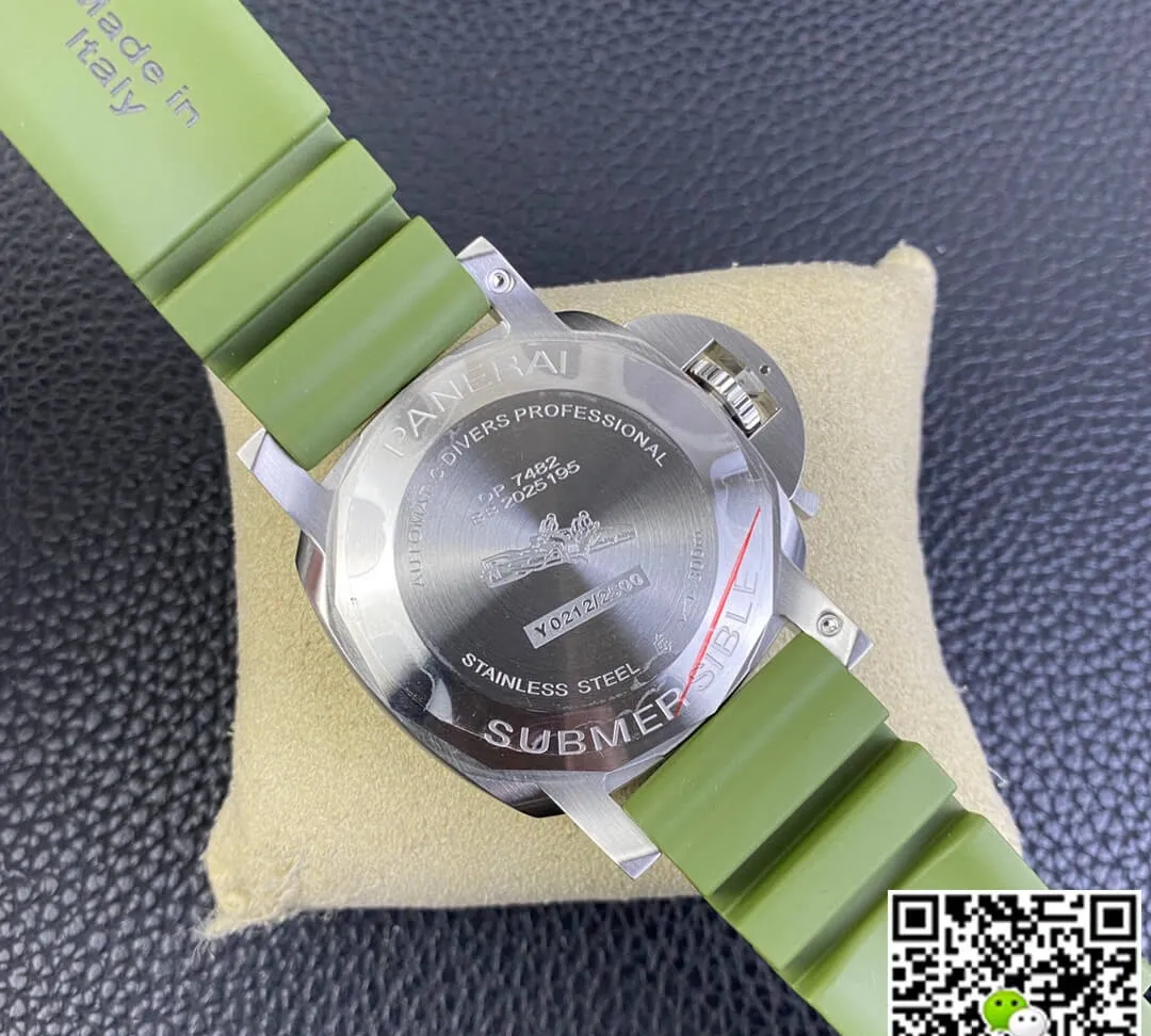 SBF Panerai Submersible PAM01226 VS Factory 1:1 Best Edition Replica Watch Green Rubber Strap