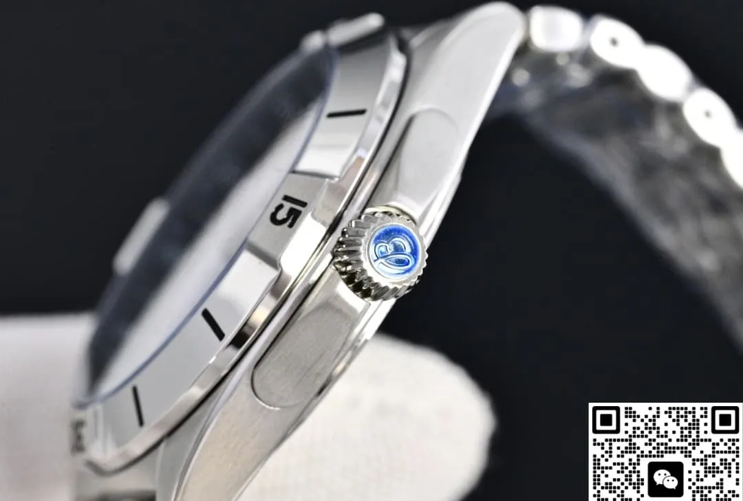 TW Factory Breitling Chronomat P323982A1F1A1 1:1 Best Edition Replica Watch