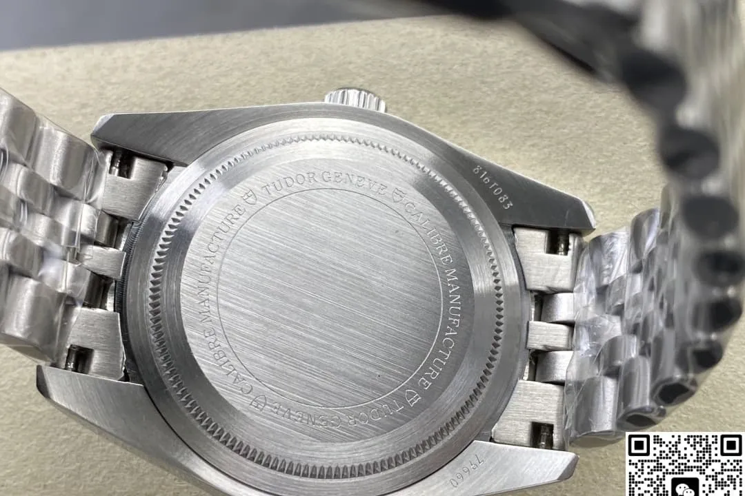 TW Factory Tudor Black Bay M79680-0002 1:1 Best Edition Replica Watch