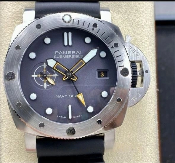 VS Factory Panerai Submersible PAM01323 1:1 Best Edition Replica Watch