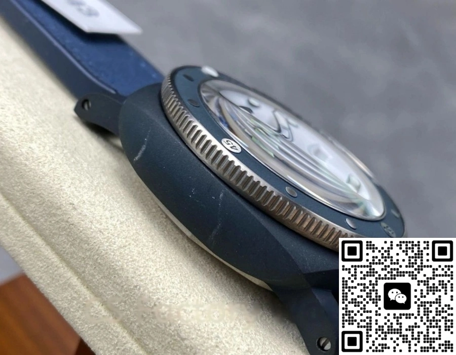 VS Factory Panerai Submersible PAM01543 1:1 Best Edition Replica Watch