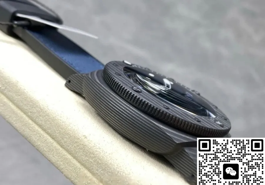 VS Factory Panerai Submersible PAM01563 1:1 Best Edition Replica Watch