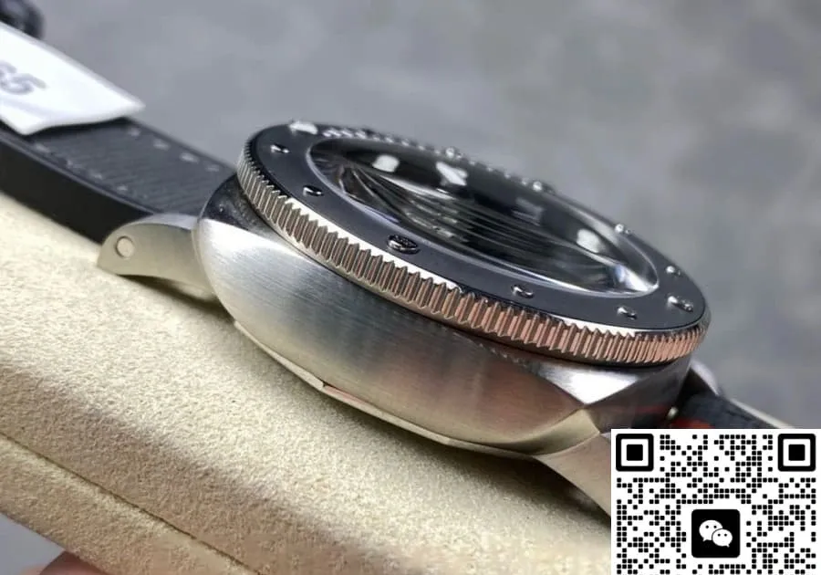 VS Factory Panerai Submersible PAM01565 1:1 Best Edition Replica Watch