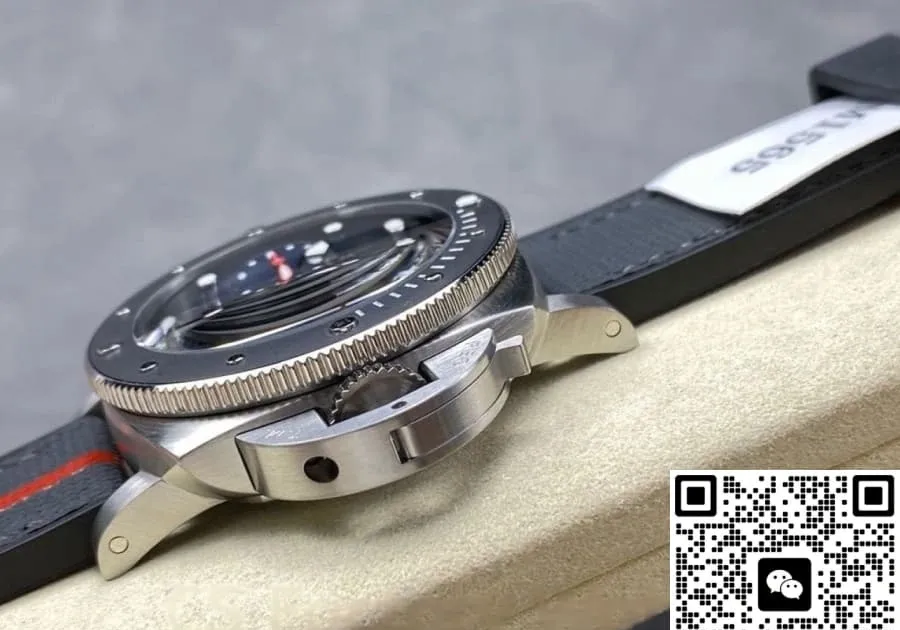 VS Factory Panerai Submersible PAM01565 1:1 Best Edition Replica Watch