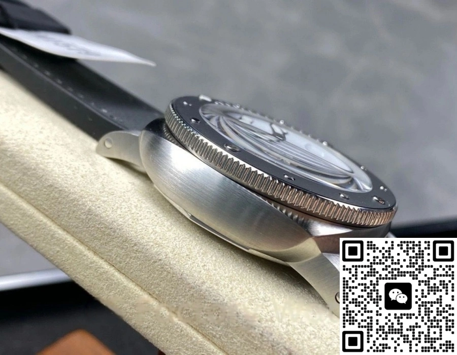 VS Factory Panerai Submersible PAM01579 1:1 Best Edition Replica Watch